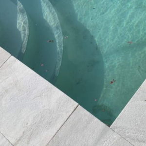 Glacier Antislip Marble Coping White