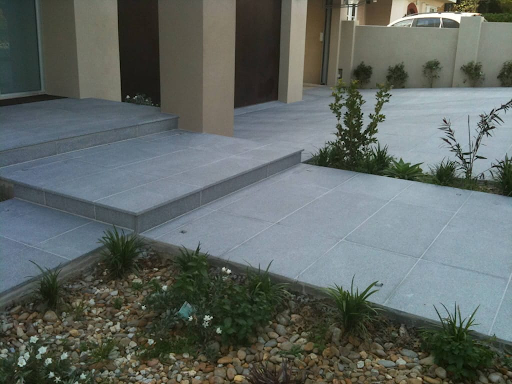  outdoor stone paving